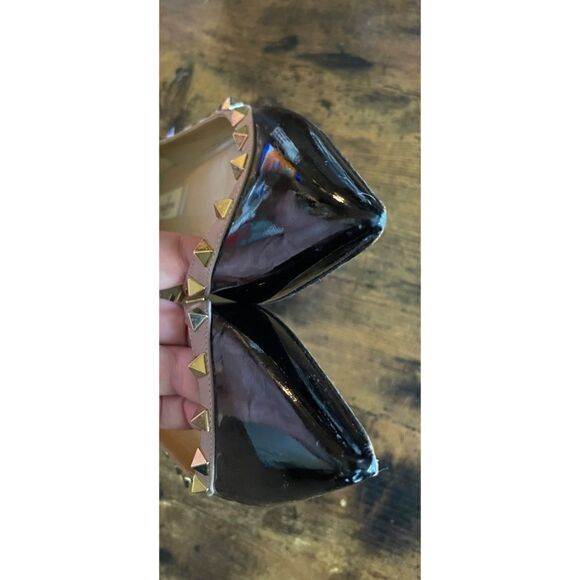 Authentic Valentino Garavani Patent
Rockstud Flats in Black Size 39/9 - Picture 6 of 11